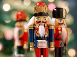 Nutcrackers-christmas-2735743-1024-768